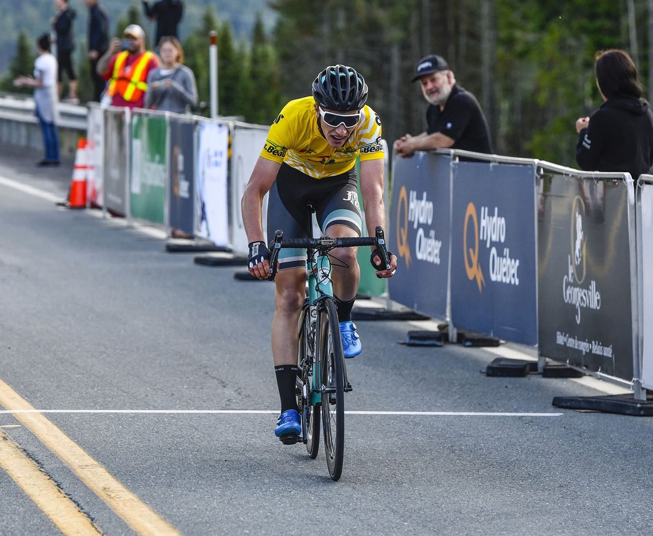 Race leader Nick Zukowsky (Floyds Pro Cycling Team) finishing 24th.