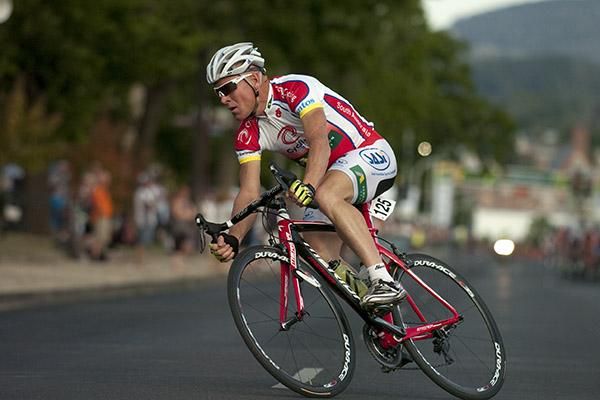 Chris Jongewaard from South Australia leans into the top-end bend in the mens' elite race.