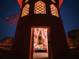 airbnb moulin rouge