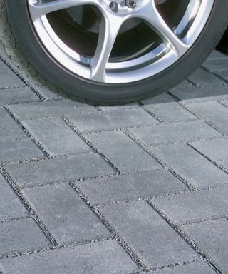 driveway showing permeable paving by Bradstone