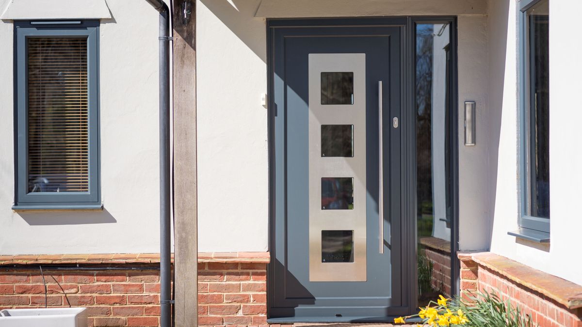 22 Front Door Ideas That Set the Right Tone for Your Home | Homebuilding