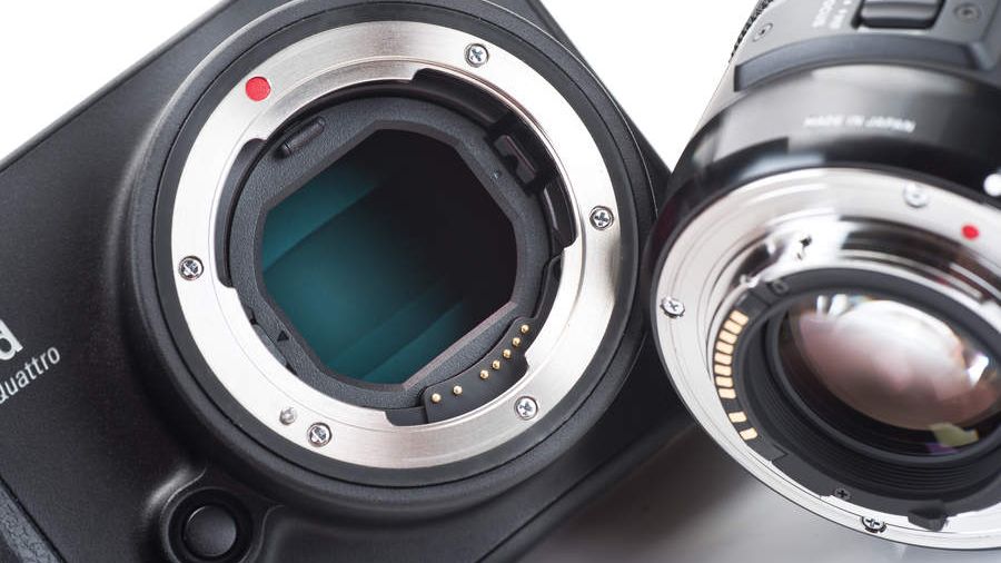 Sigma's Foveon camera woes continue – but "aims" for release next year