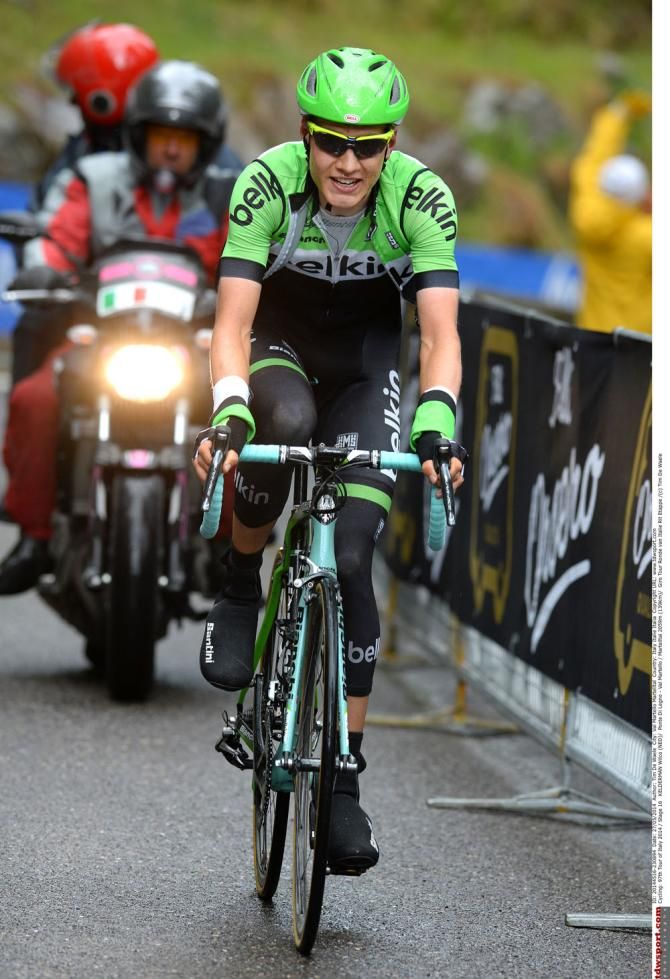 Wilco Kelderman (Belkin Pro Cycling Team) attacked on the final climb