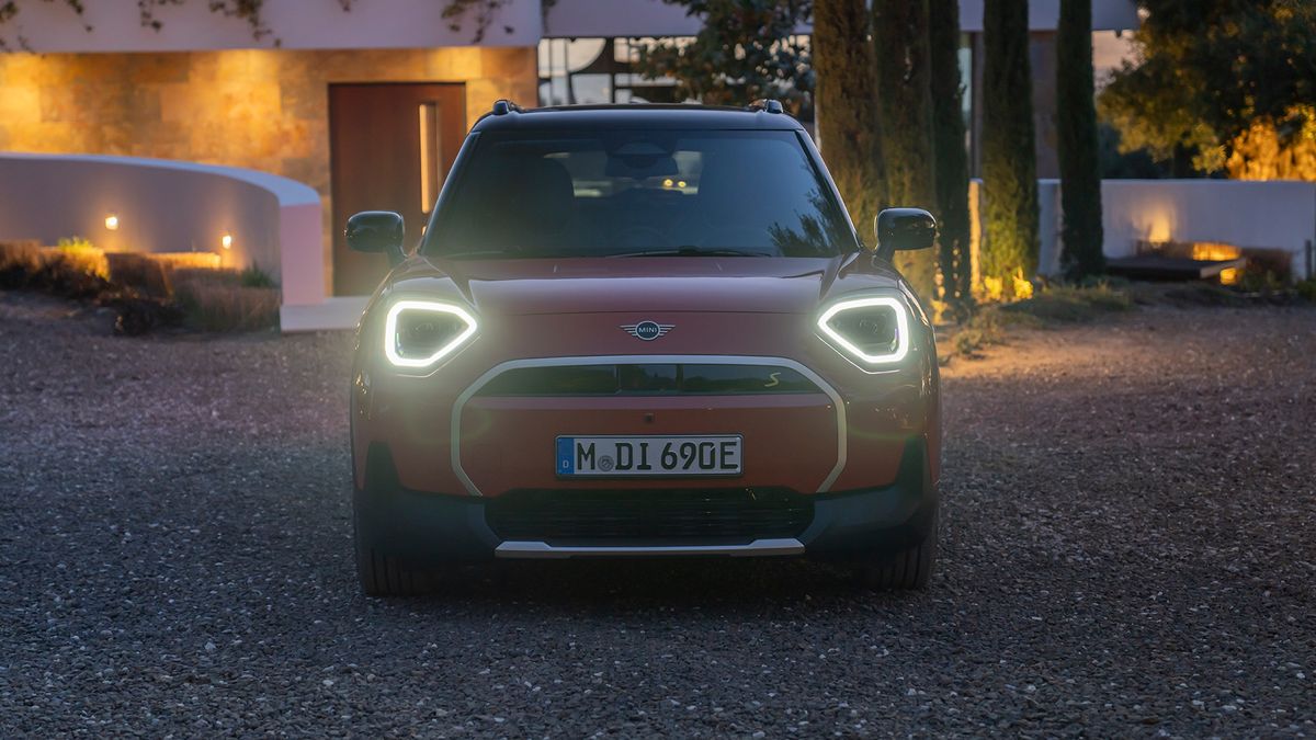 Mini unveils the fully-electric Aceman and it comes complete with a ...