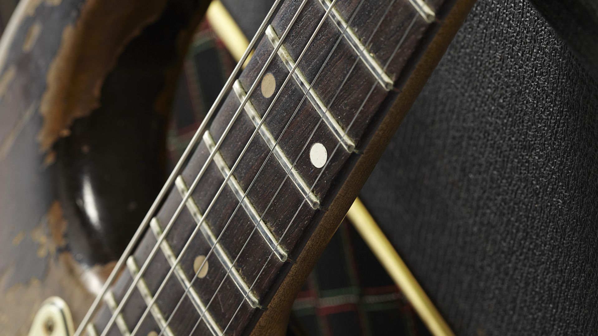 Fender set to replace rosewood fretboards on Mexicanmade and American