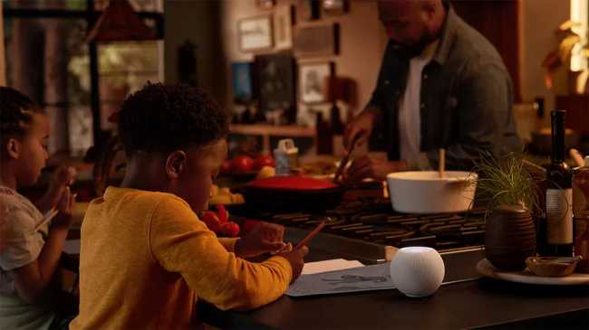 איך להשתמש בתכונת האינטרקום של HomePod איך להשתמש בתכונת האינטרקום של HomePod