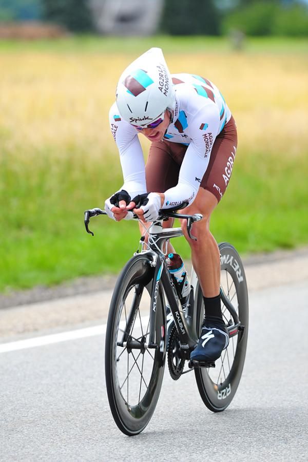 Nicolas Roche (AG2R) tumbled out of the top 10 on GC