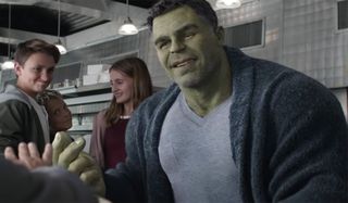 Avengers: Endgame Hulk in the diner, talking with kids