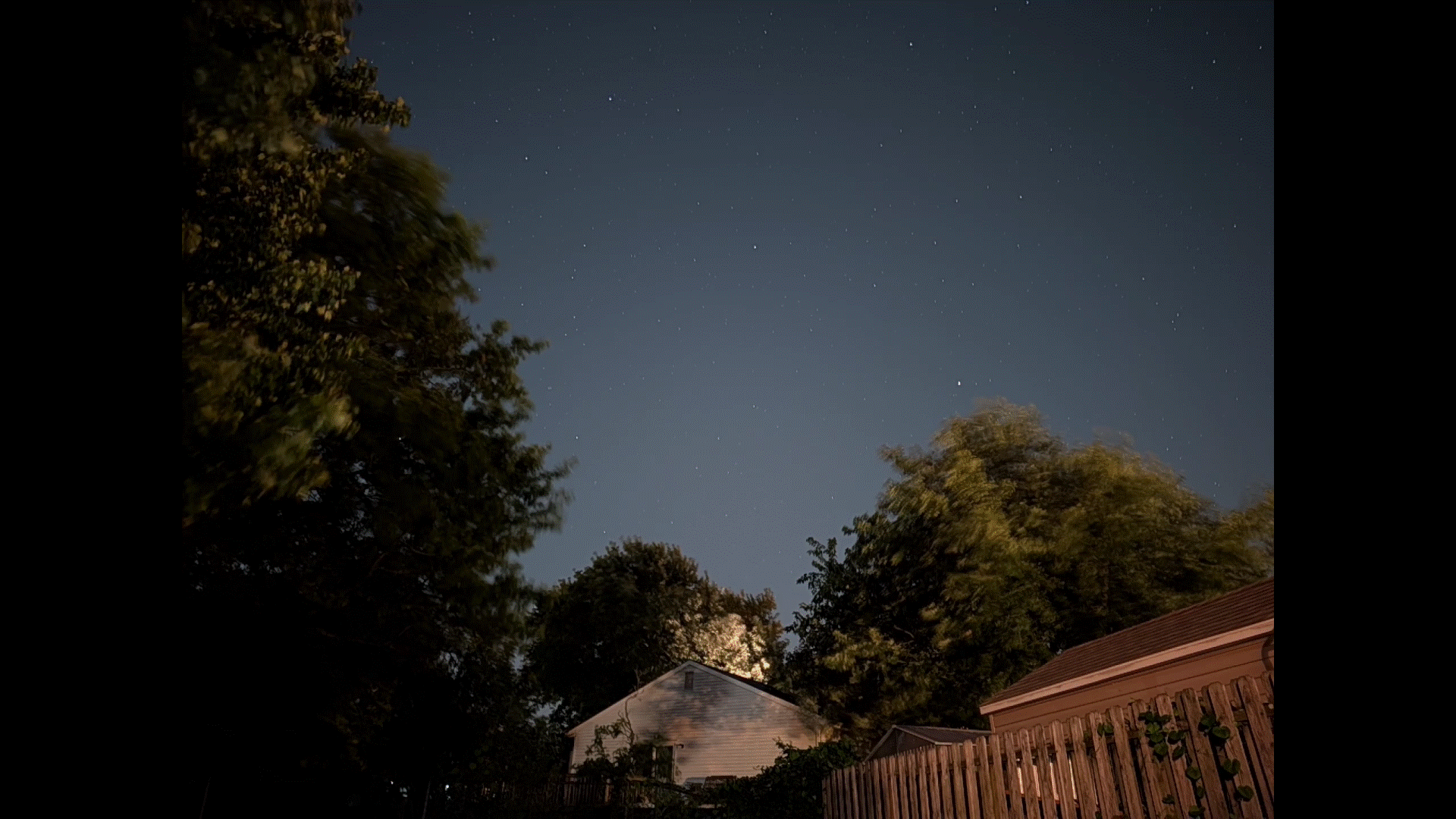 Pixel 10 Pro XL astrophotography gif sample.