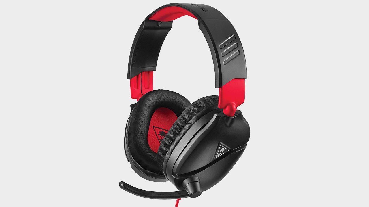 Turtle Beach headset in red