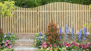 wavy edge vertical fencing