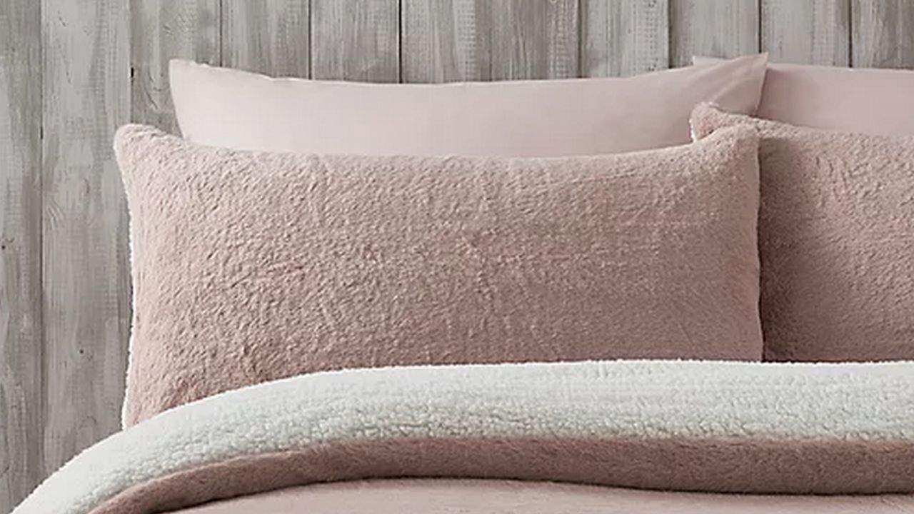 pink faux fur bedding set for pillowcase and duvet