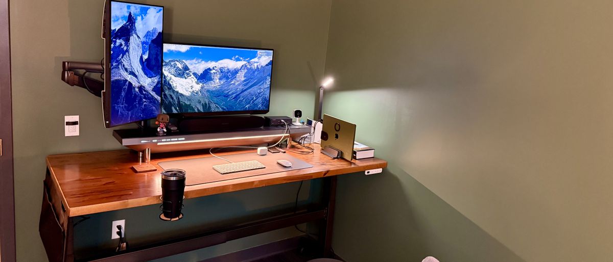 I tested the Uplift V2 Commercial 2-Leg standing desk and it's the perfect workspace for a powerful workstation