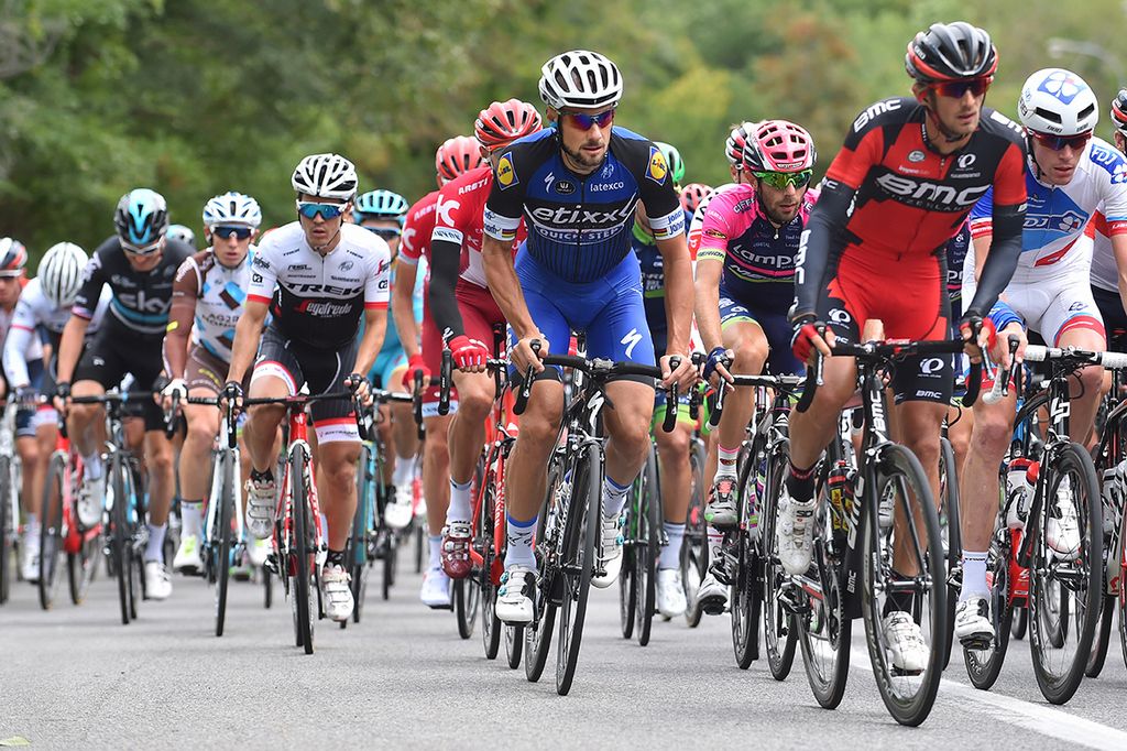 Tom Boonen (Etixx-QuickStep) in the bunch