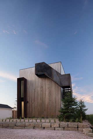 side view of timber house in canada