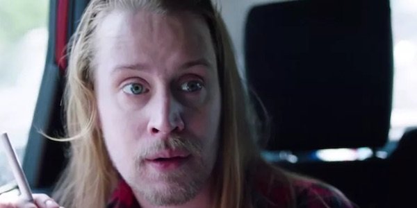 Macaulay Culkin in the Home Alone short reunion