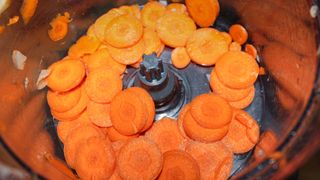 GE 12 Cup Food Processor processing carrots
