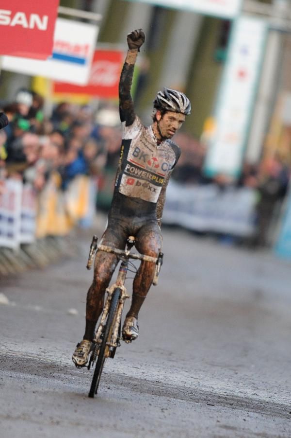 Niels Albert showed he is on fine form ahead of the Belgian national championships