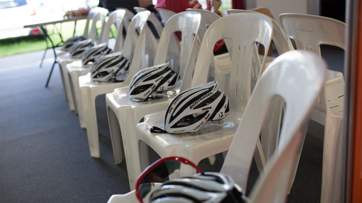 It seems Trek-Segafredo were also feeling the heat as well given the mechanics had laid out the Velocis helmets for the riders instead of the Ballista
