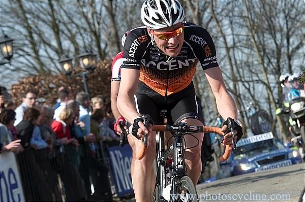 Bright sunshine at Gent-Wevelgem