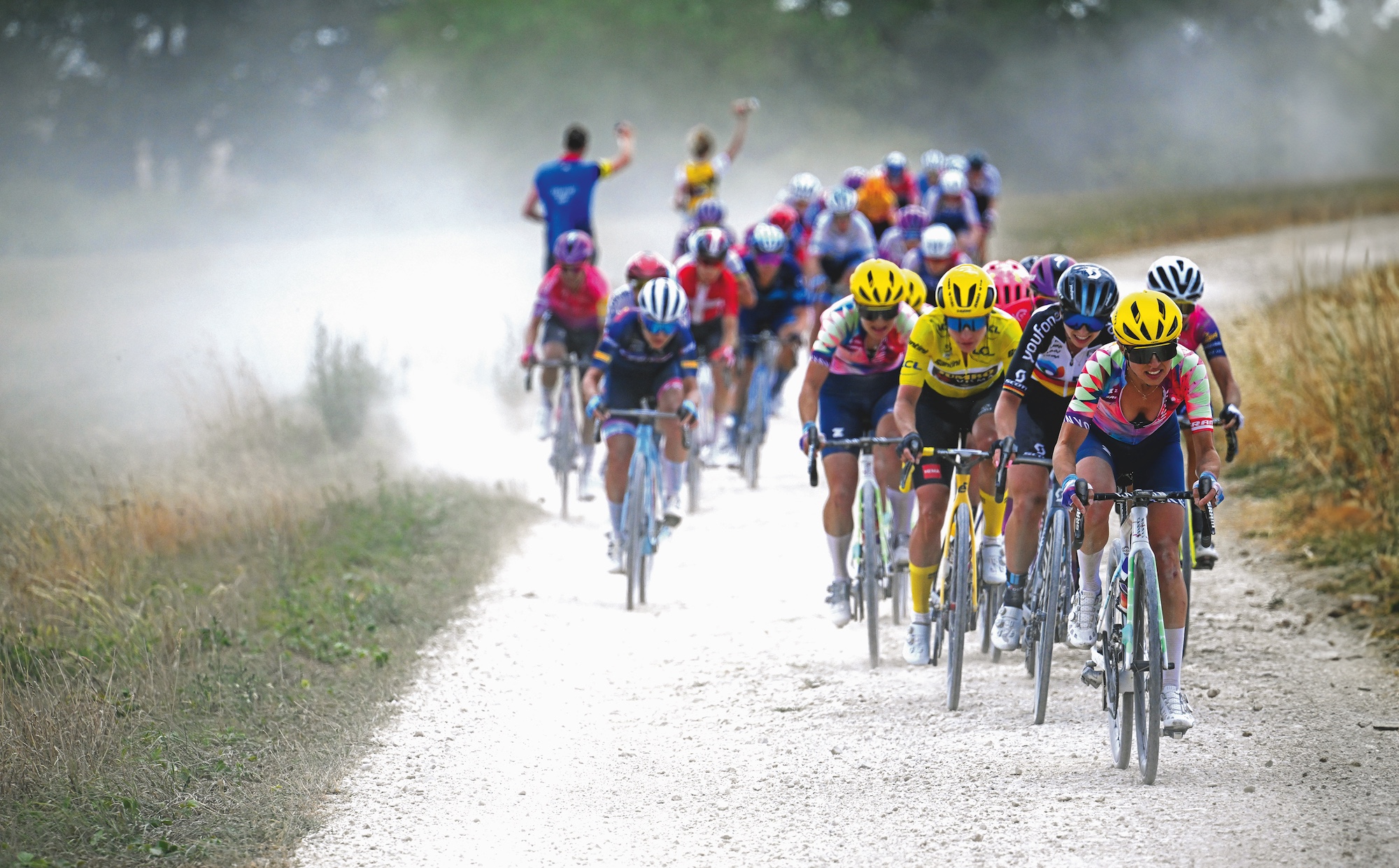 Kasia Niewiadoma leads the peloton at the 2022 Tour de France Femmes