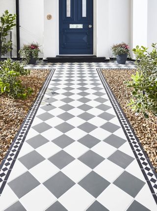 modern paving ideas: pathway black and white walls and floors