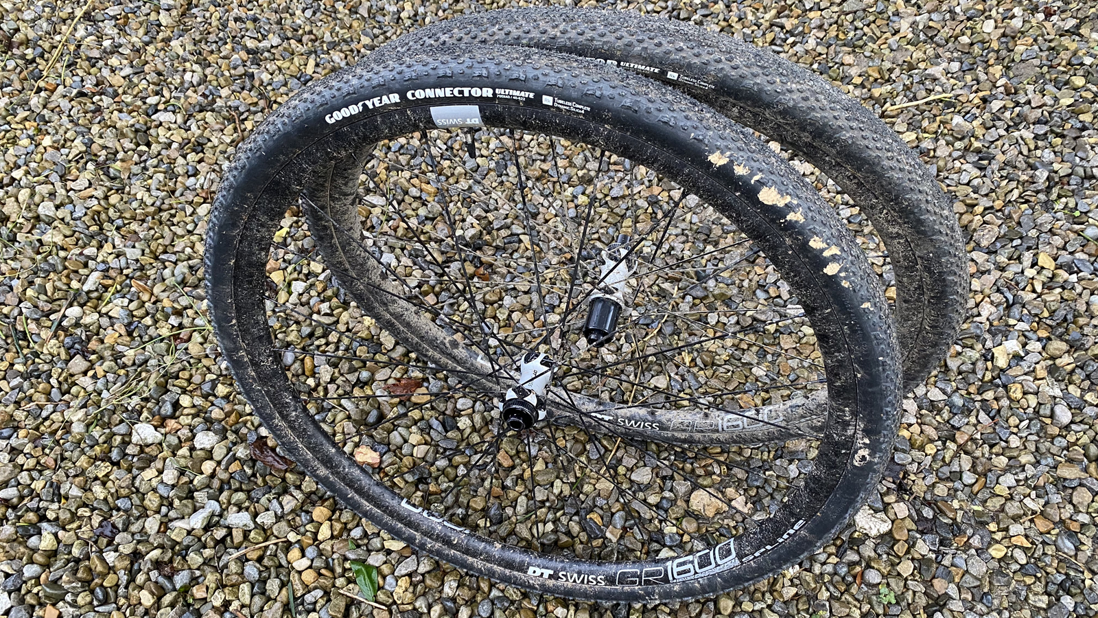 DT Swiss GR1600 Spline 25 on a gravel driveway