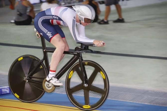 Katie Archibold en route to European pursuit gold.