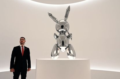 Jeff Koons' "Rabbit" statue.