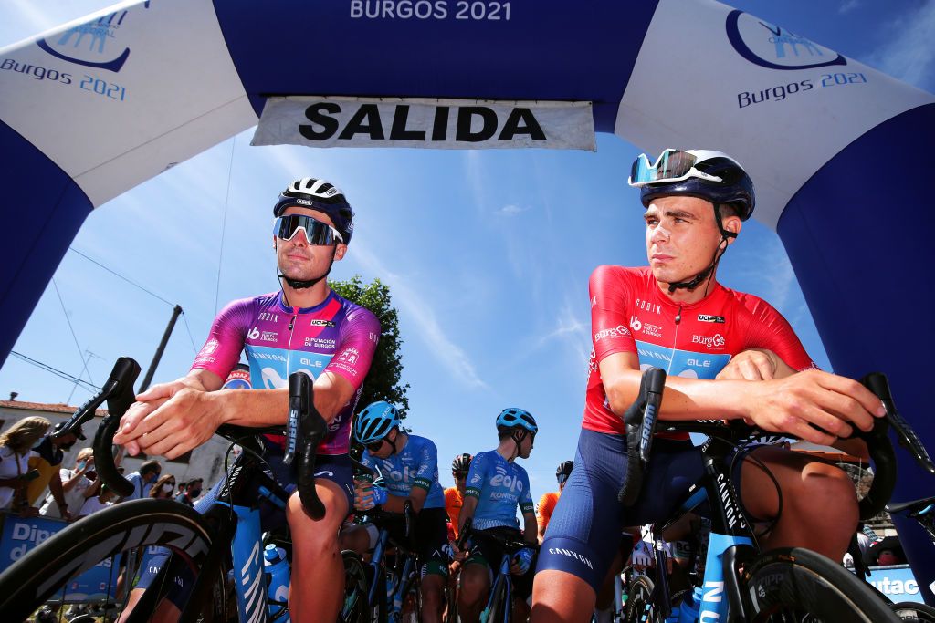 ESPINOSA DE LOS MONTEROS SPAIN AUGUST 05 Gonzalo Serrano of Spain and Movistar Team Purple Leader Jersey Johan Jacobs of Switzerland and Movistar Team Red Mountain Jersey prior to the 43rd Vuelta a Burgos 2021 Stage 3 a 173km stage from Busto de Bureba to Espinosa de los Monteros VueltaBurgos BurgosCycling CapitalMundialdelCiclismo on August 05 2021 in Espinosa de Los Monteros Spain Photo by Gonzalo Arroyo MorenoGetty Images