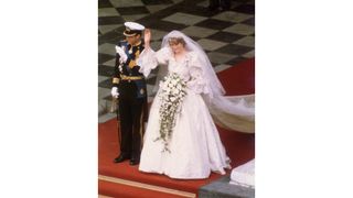 29th July 1981: Charles, Prince of Wales, with his wife, Princess Diana (1961 - 1997), on the altar of St Paul's Cathedral during their marriage ceremony. (Photo by Hulton Archive/Getty Images)