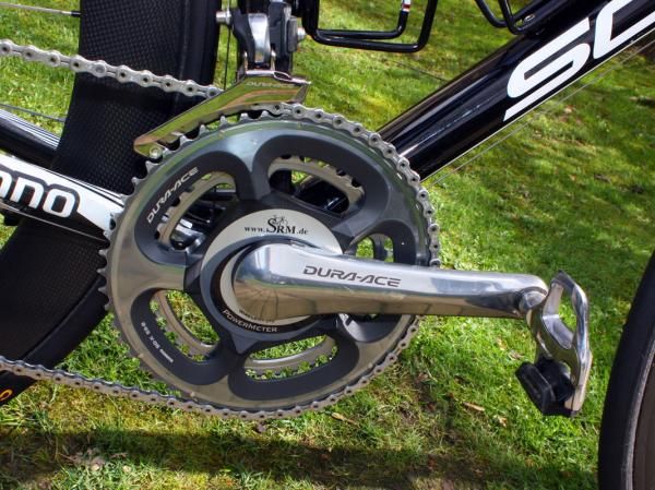Cavendish's SRM power meter is an interesting hybrid of Dura-Ace 7800 arms with a new spider designed to fit with 7900 chainrings.
