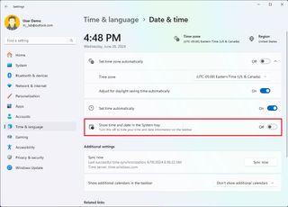 Show time and date in the System tray