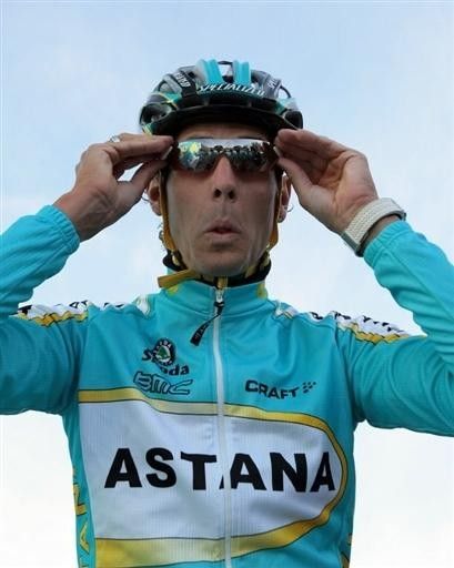 Andreas Kl&ouml;den adjusts his glasses