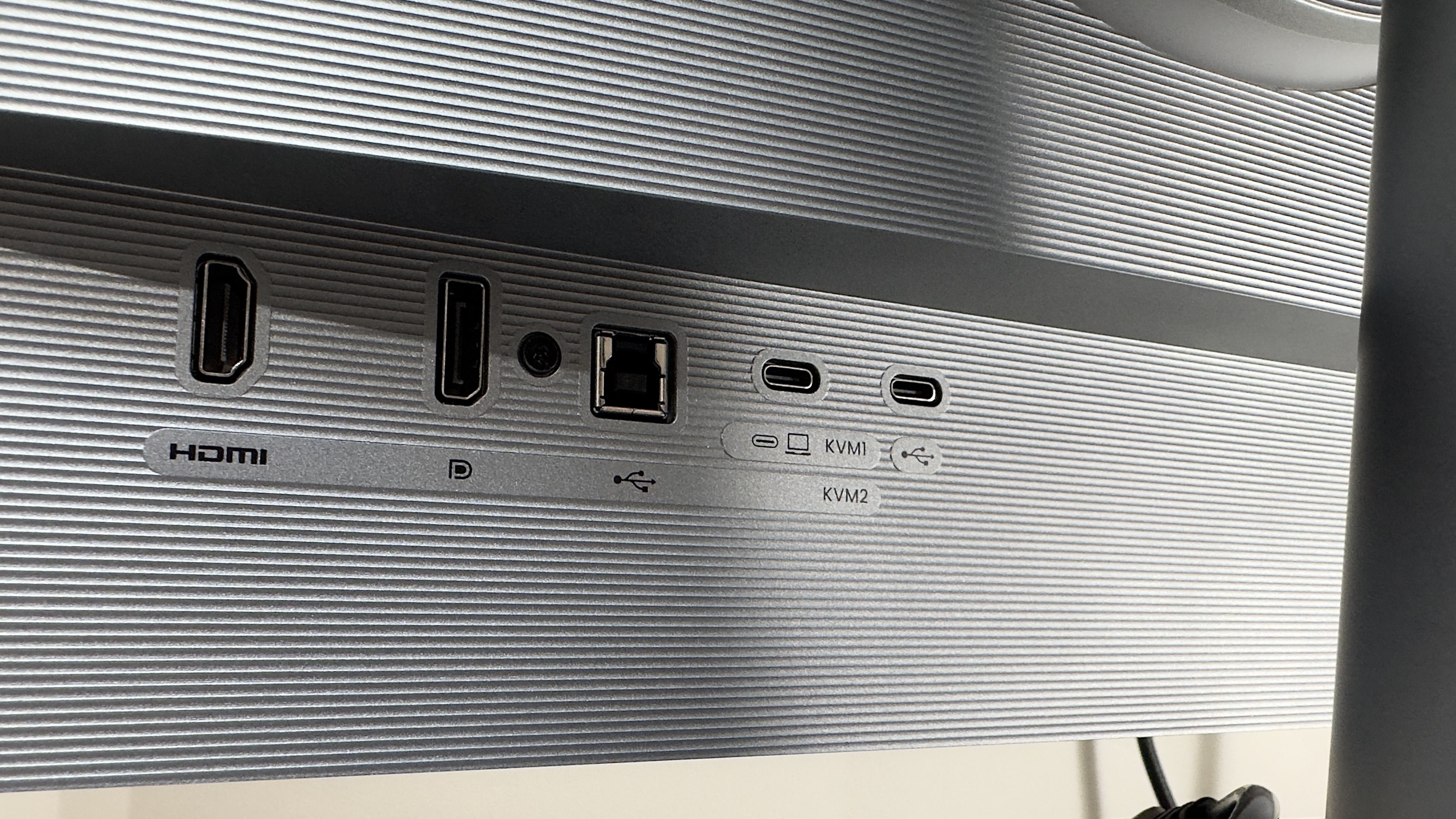 The BenQ RD280UG monitor on a desk