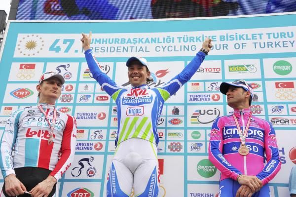Kenny Robert Van Hummel (Skil - Shimano) on top of the final stage's podium