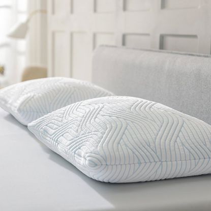 TEMPUR Cloud SmartCool Pillow