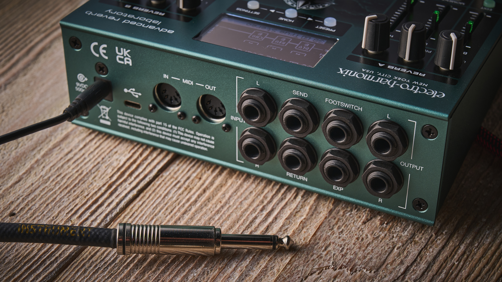 The connection panel of the Electro Harmonix Oceans Abyss reverb pedal