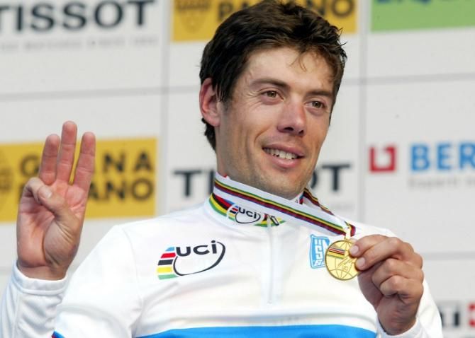 2004 Worlds: Oscar Freire (Spain) is now a three-time world champion