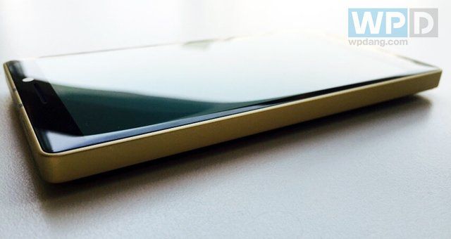 Lumia 930 gold