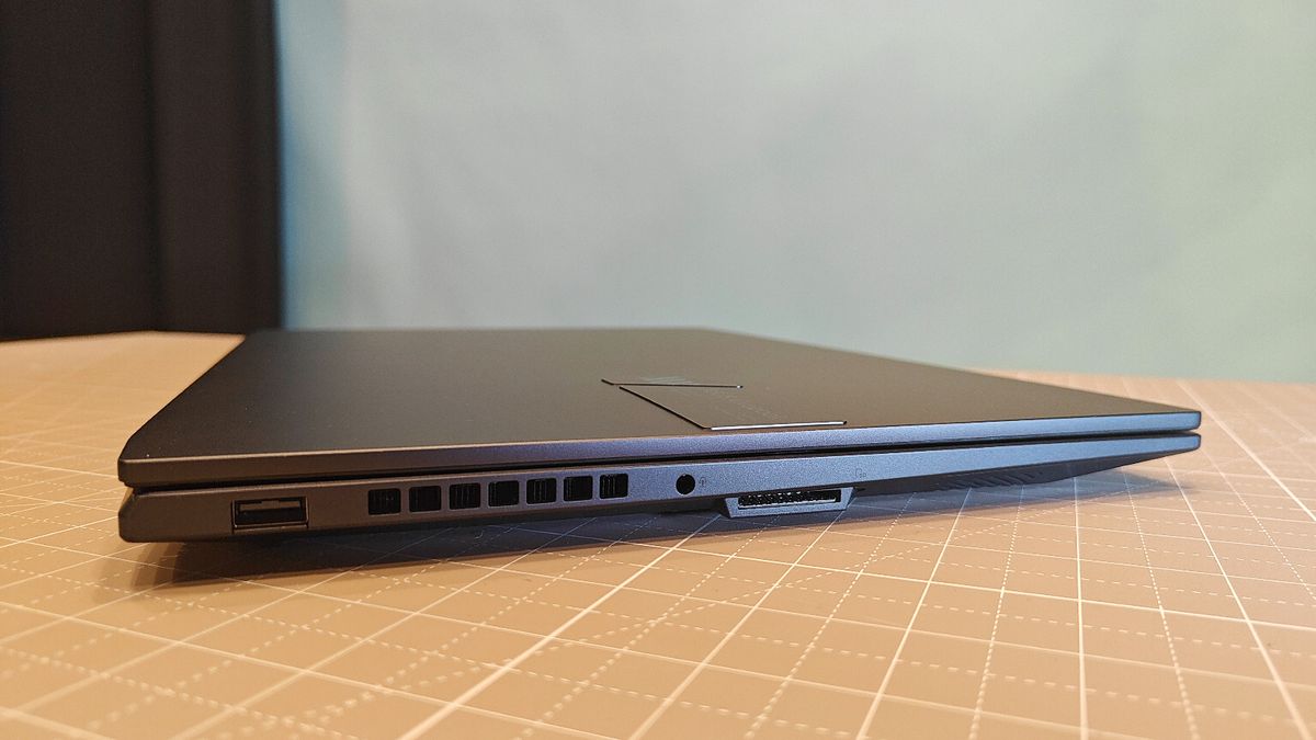 This STEM laptop can take you from the classroom to the workforce