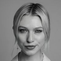 Julia Demer's avatar