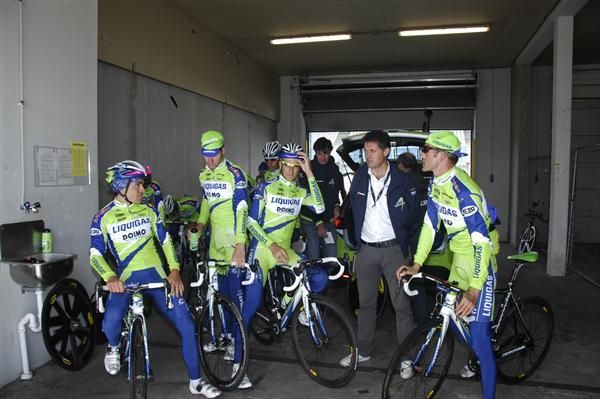 The Liquigas squad make themselves at home in the pits at Assen