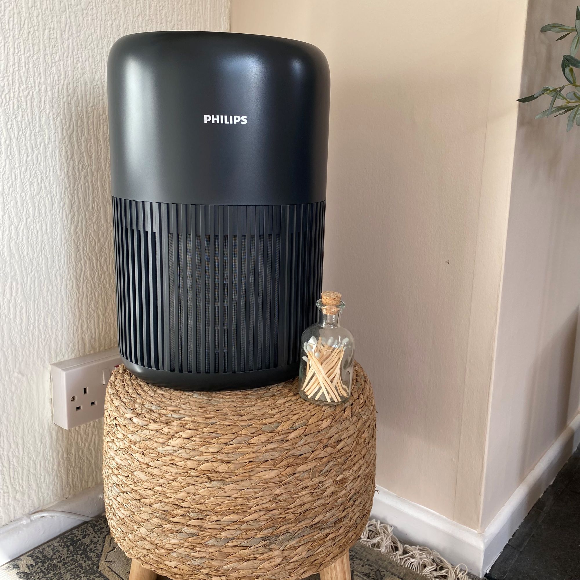 Phillips Pure Protect 900 Series air purifier