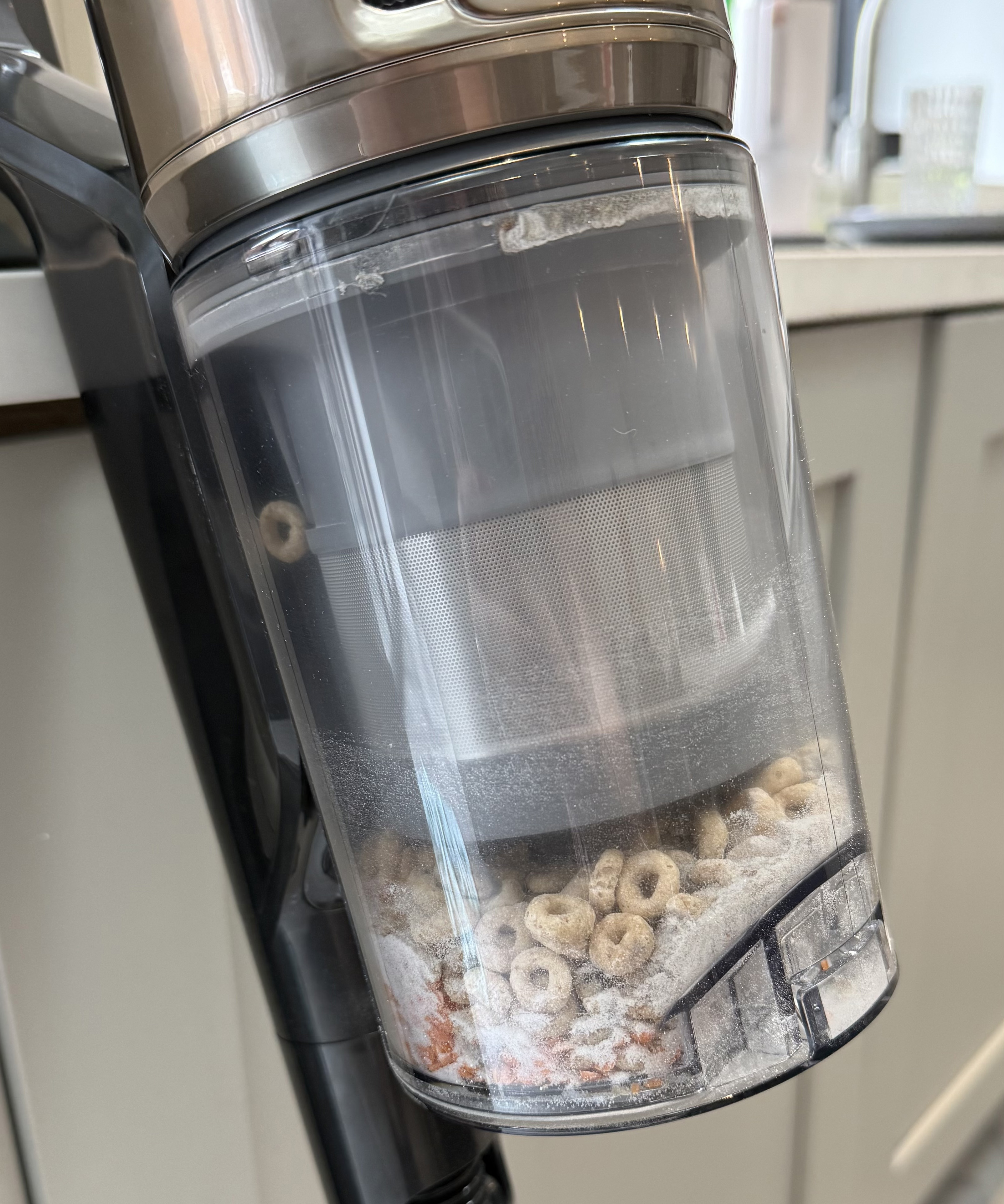 The Dreame Z30 Pro Aqua dustbin filled with cereal and flour after vacuuming