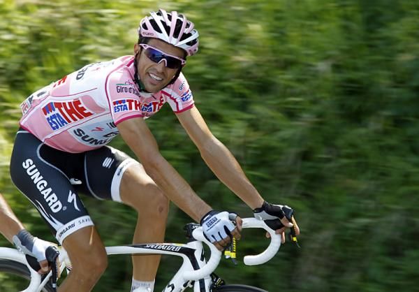 Alberto Contador (Saxo Bank Sungard) rides along clad in pink