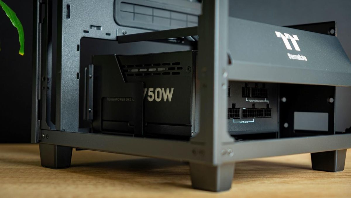 Thermaltake The Tower 100