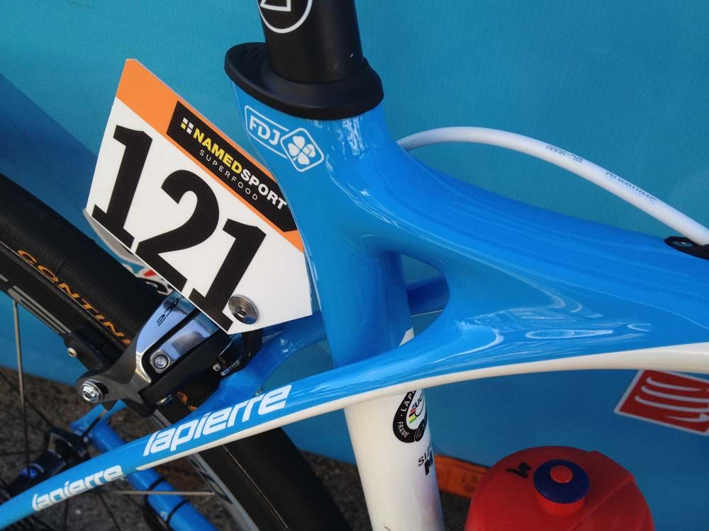 The race numbers are nicely tucked away on the Xelius SL