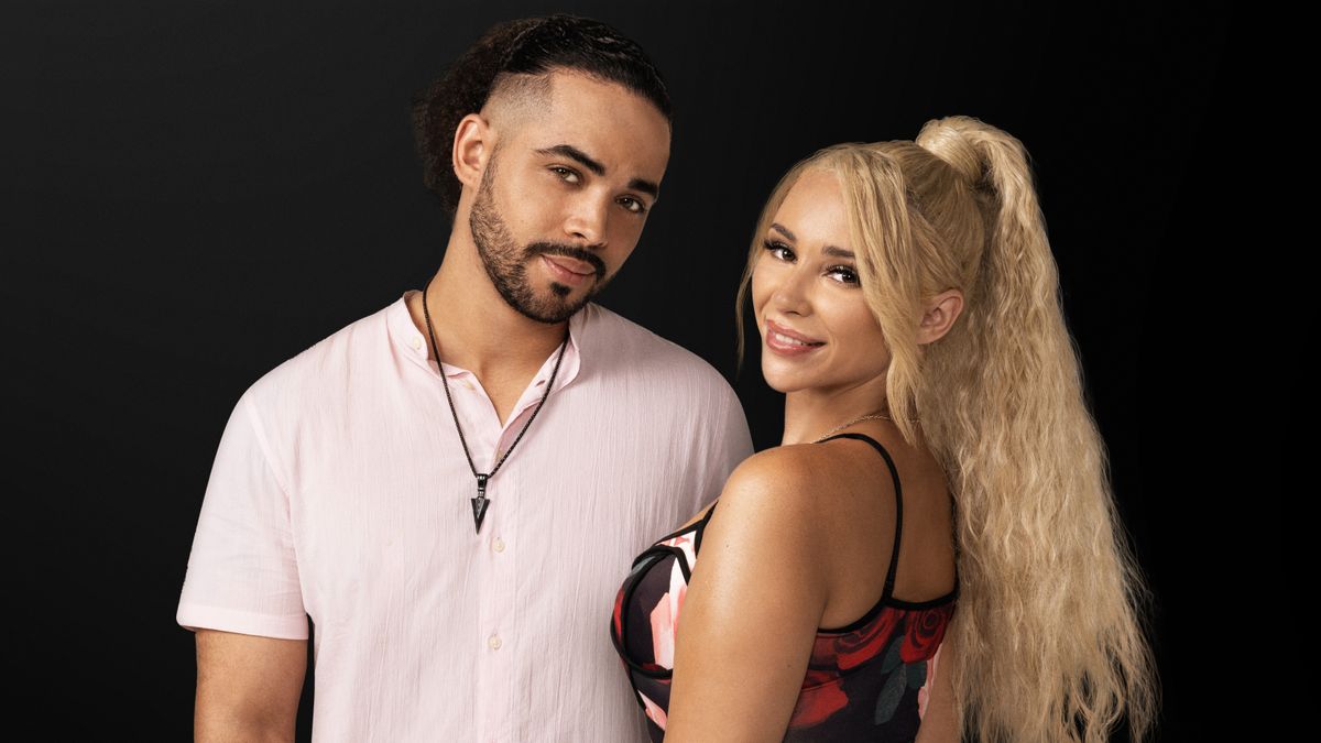 in key art for 90 Day Fianc&eacute; season 10