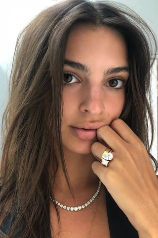 Emrata wearing toi et moi engagement ring.